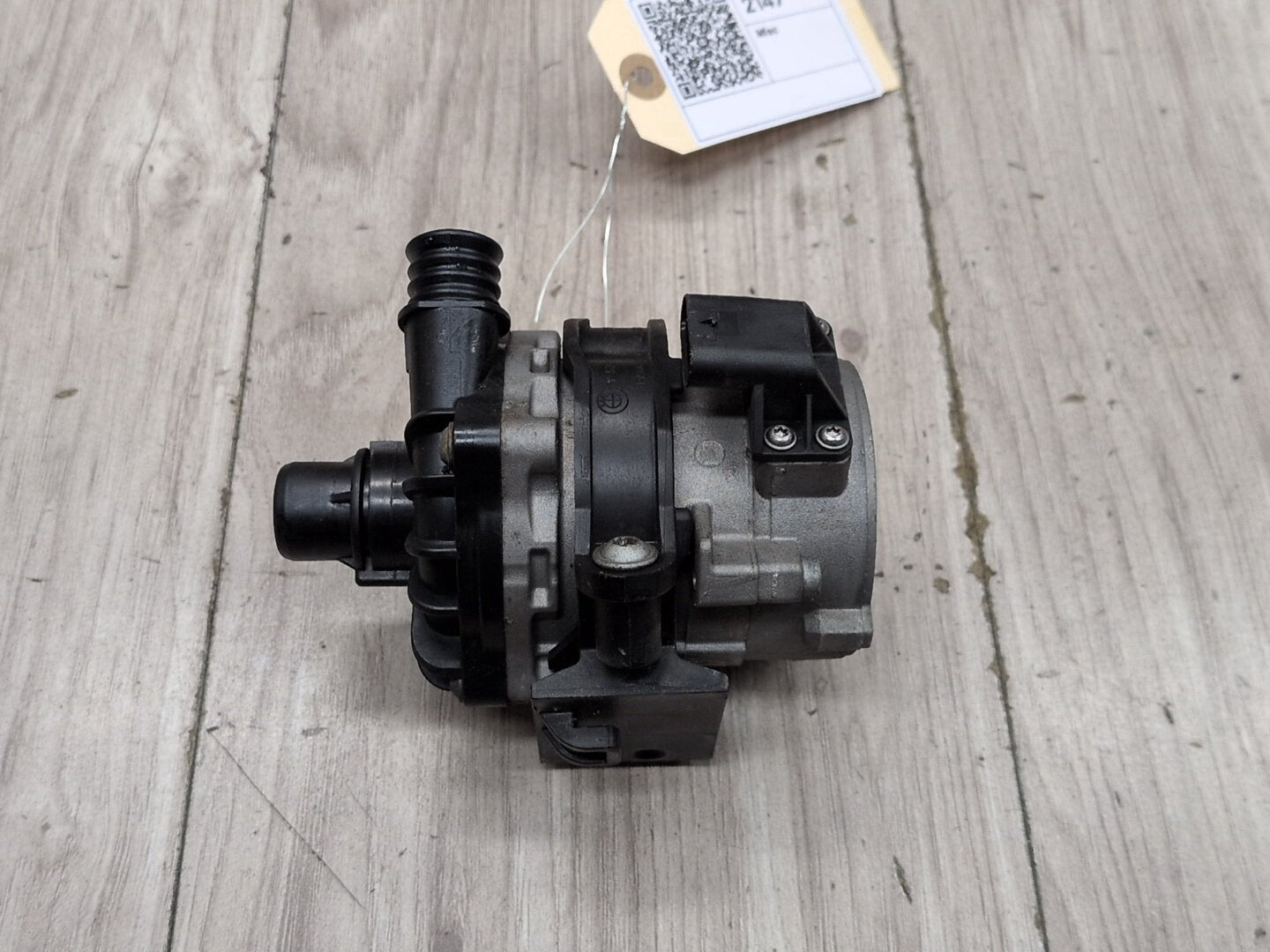 2014 - 2018 BMW X5 F85 Engine Motor Cooling Auxiliary Water Pump 7850113 S63B44T2
