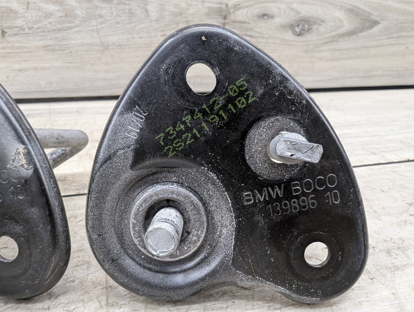 OEM BMW F90 F97 G01 G05 G06 G07 G12* G30 X3 X5 Hood Safety Latch Hook Pair SET