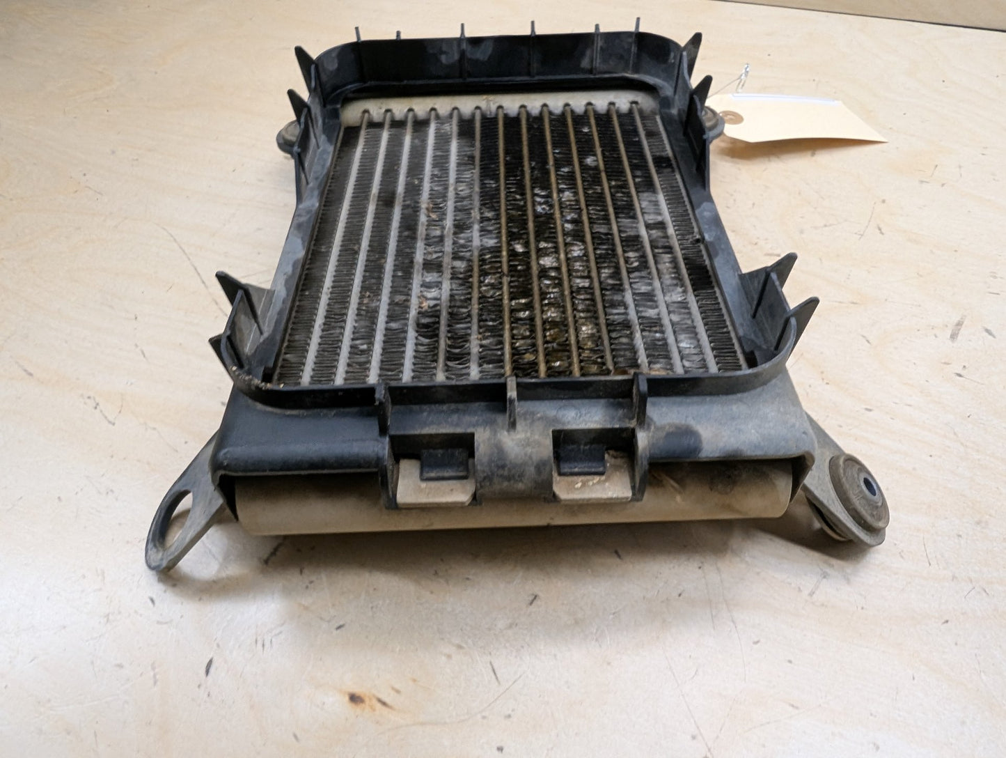 OEM BMW F22 F23 F30 F32 F33 F36 335 440 Engine Oil Auxiliary Secondary Radiator
