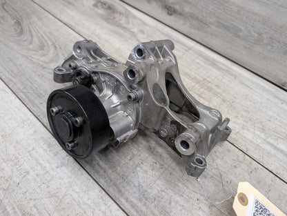 OEM BMW F22 F23 F30 G01 G02 230 330 X3 Engine B46 B48 Coolant Pump With Support