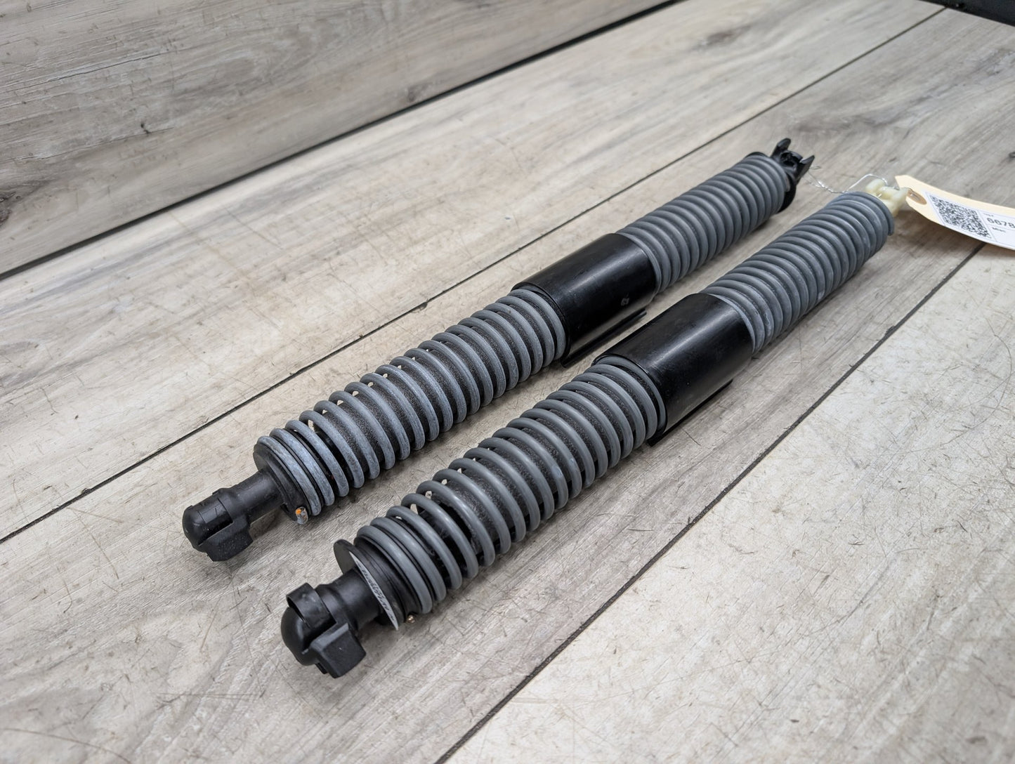 2017-2023 BMW 530i G30 Rear Left Right Liftgate Trunk Lid Strut Shock Supports SET 7366406