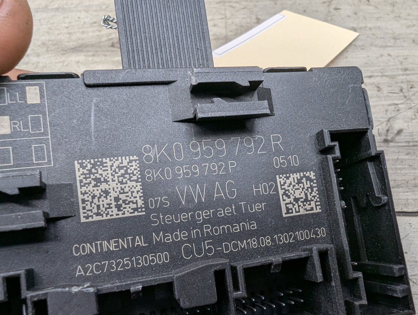 2009 - 2017 Audi Q5 8R Right Front Door Control Module 8K0959792R EA888