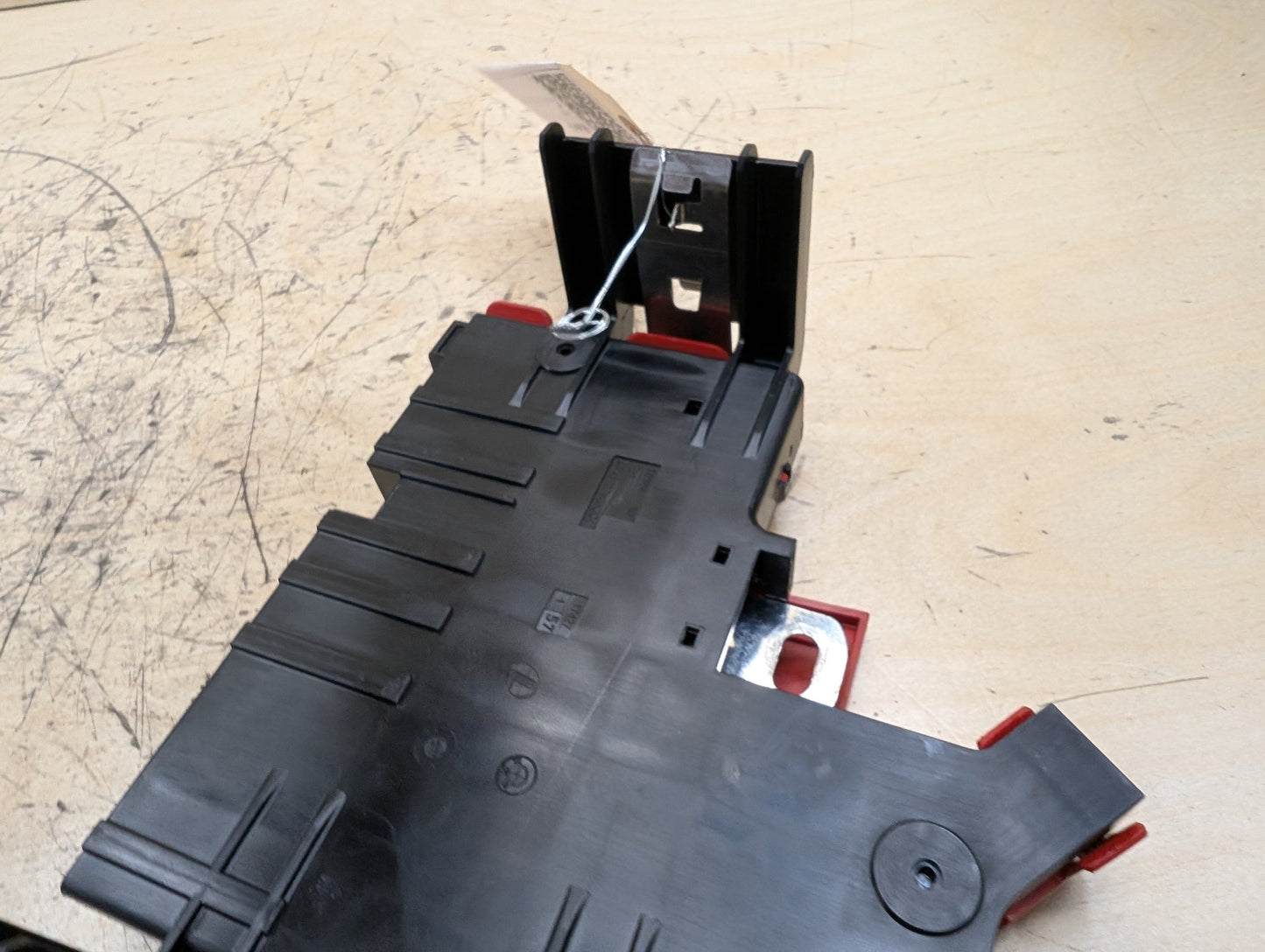 OEM BMW F02 F06 F10 F12 F13 G30 M5 M6 Battery Rear Power Distribution Fuse Box