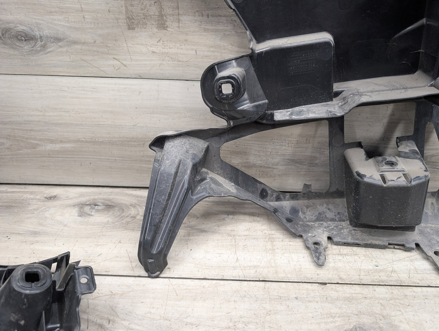 2021 - 2026 BMW 430i G22 Rear Left Driver Bumper Support Brackets SET 7490725 B46B20O1
