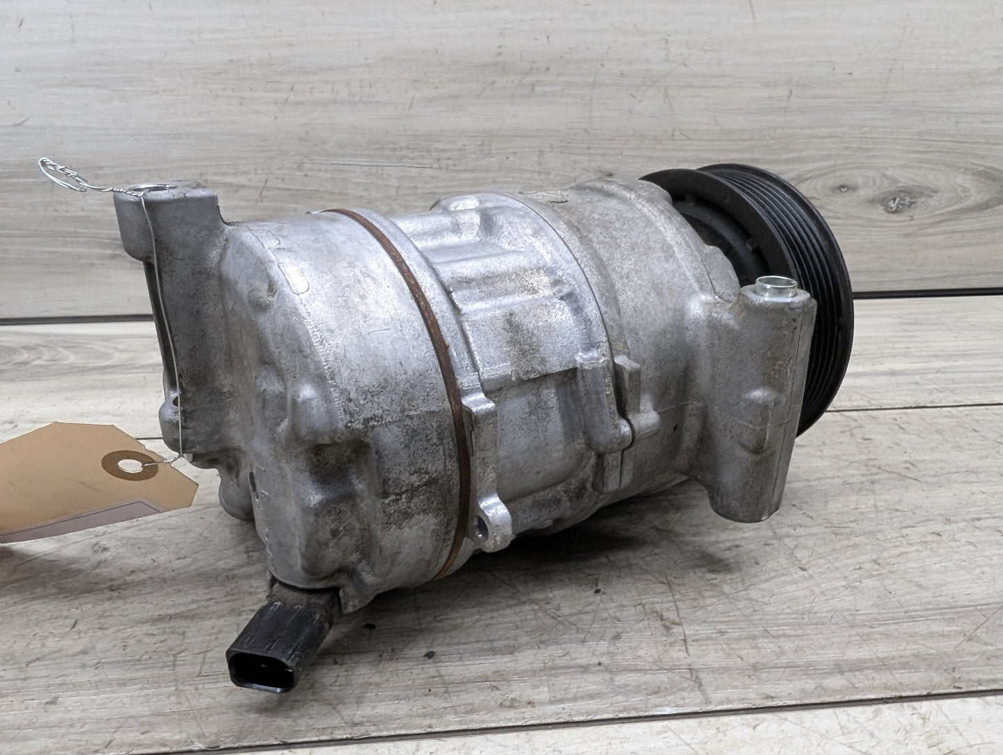 2009 - 2017 Audi Q5 8R Air Suspension Compressor Pump 8T0260805E EA888