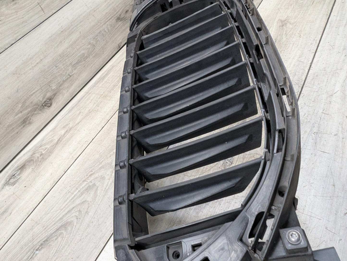 2017-2023 BMW 530i G30 Front Bumper Radiator Air Flap Shutter w/ Kidney Grilles 7497279