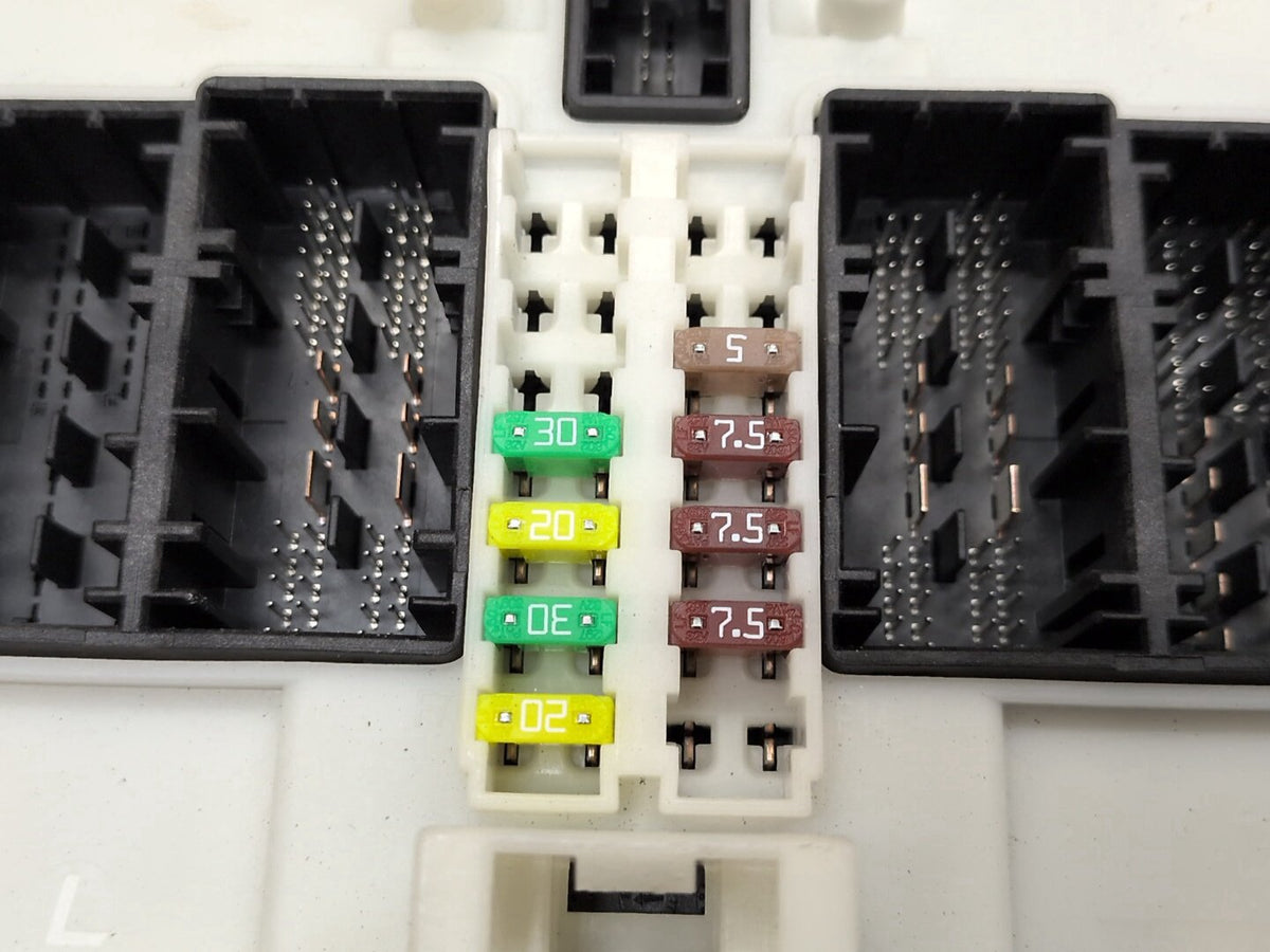 OEM BMW F30 F32 F33 F36 F80 F82 F83 Body Control Junction Box Module FEM + Key