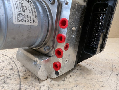 2019-2026 BMW X5 G05 ABS Cylinder Booster 6861971 OEM