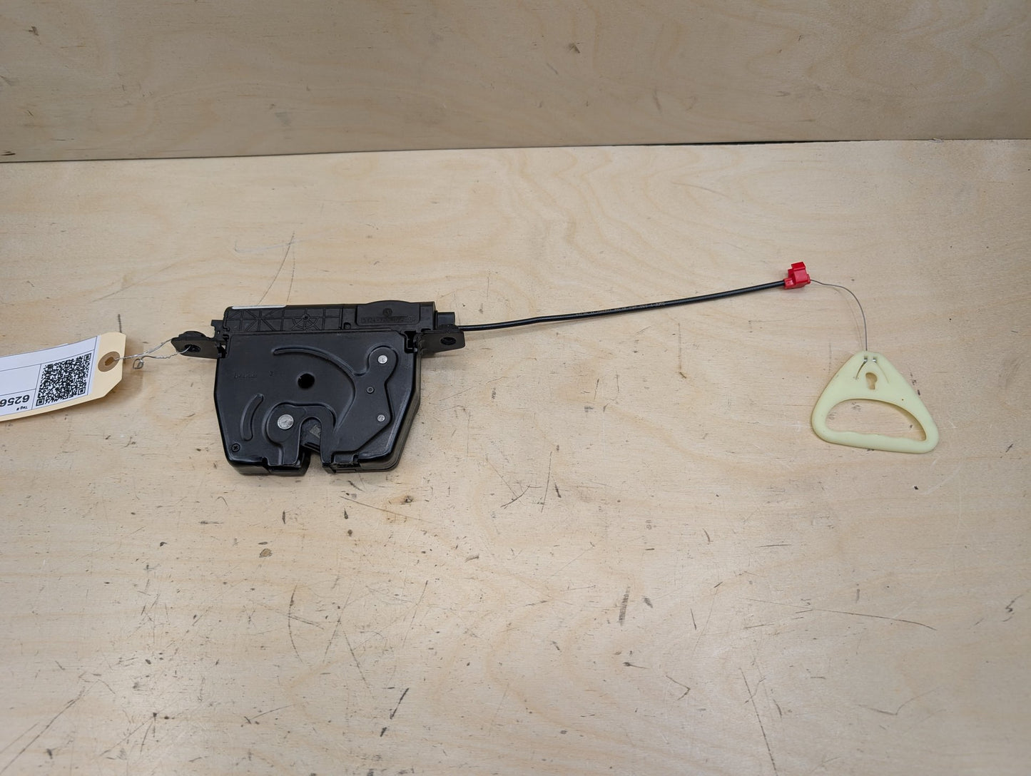 2012-2018 BMW 328i F30 Liftgate Trunk Lid Liftgate Lock Latch Actuator 7224692