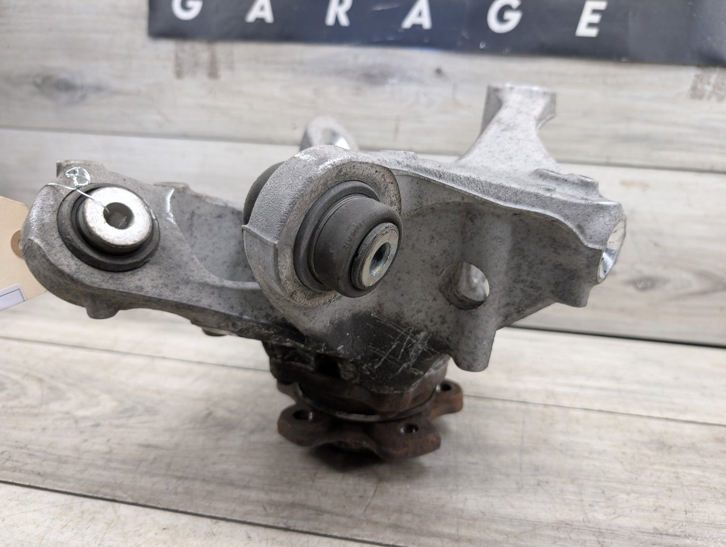 2016-2022 BMW 750Li G12 Rear Right Passenger Spindle Knuckle w/ Bearing 6861136