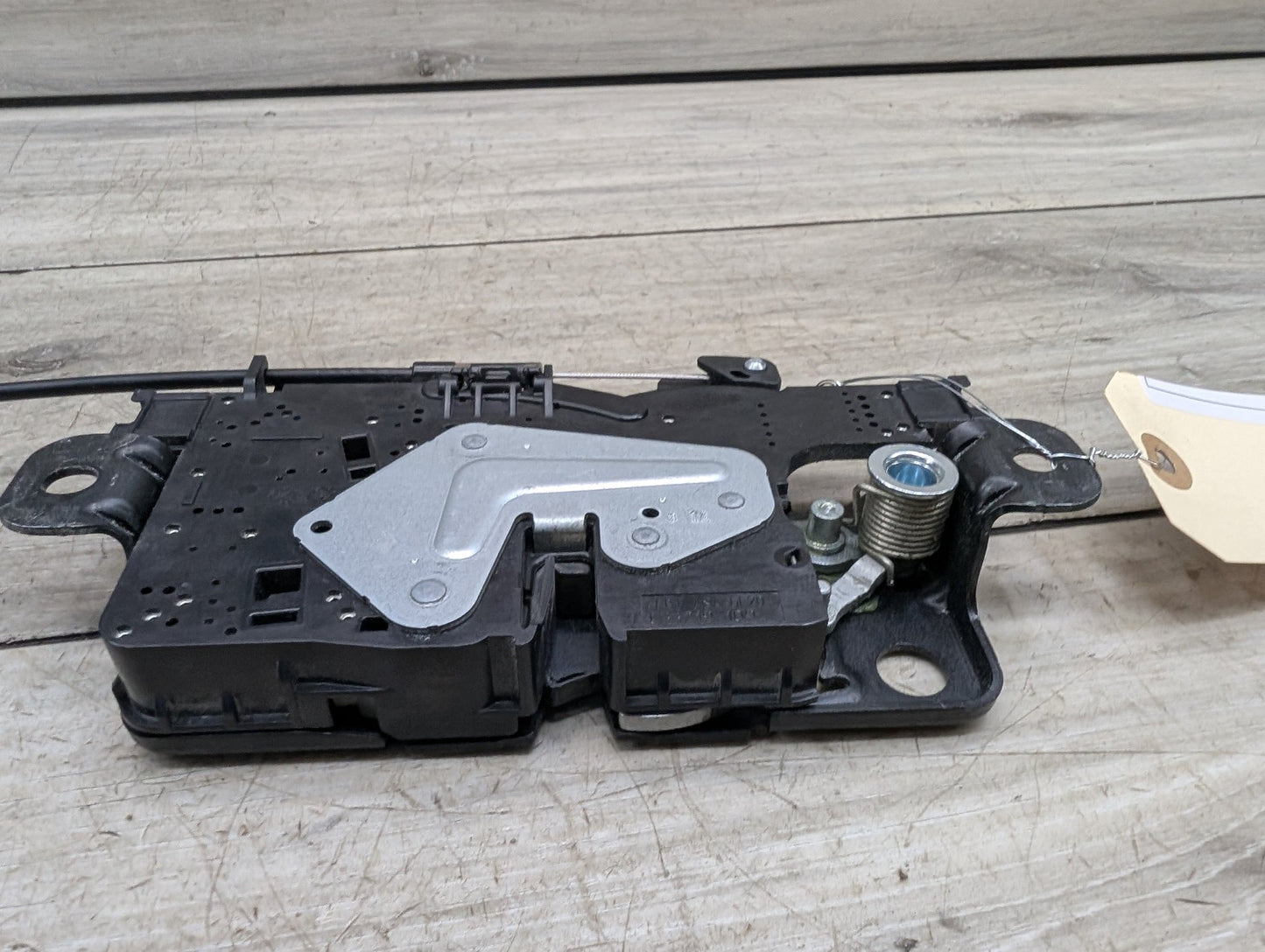 2017-2023 BMW 530i G30 Liftgate Trunk Lid Liftgate Lock Latch Actuator 7441014