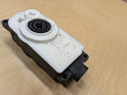 OEM BMW G05 G07 G20 330 M340 X5 X7 Front Upper Grille Shutter Motor Actuator