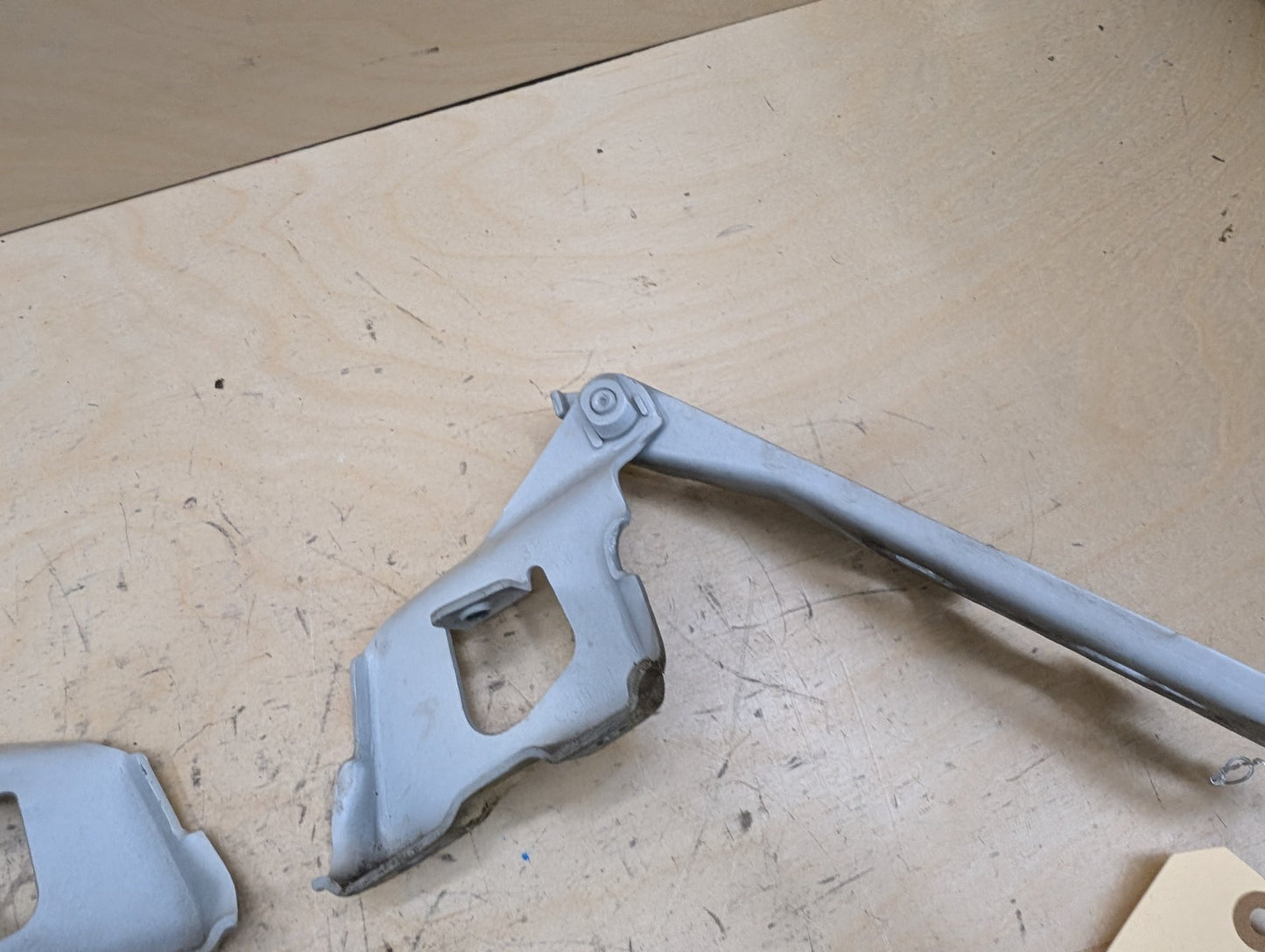 2011-2017 Audi RS5 8T Hood Bonnet Hinges SET 8T0823301E OEM