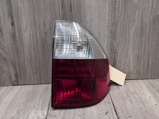2004-2010 BMW X3 E83 Rear Right Passenger Outer Tail Light 7162212
