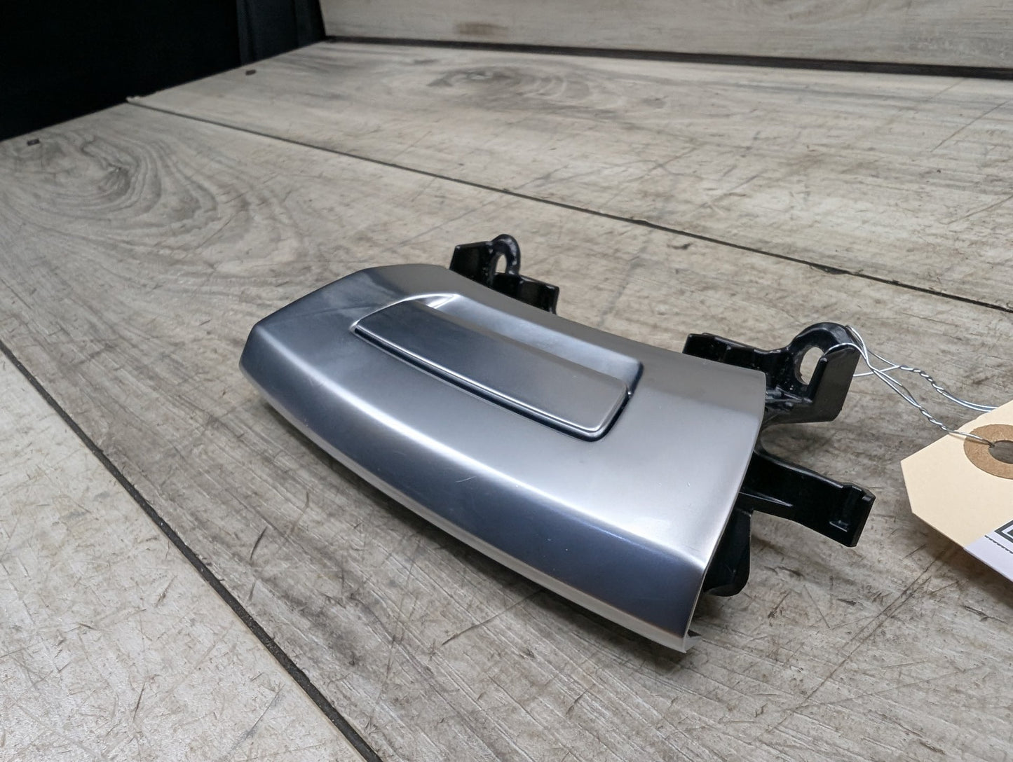 OEM BMW G05 G06 G07 X5 Center Console Armrest Release Handle Button Lock Latch
