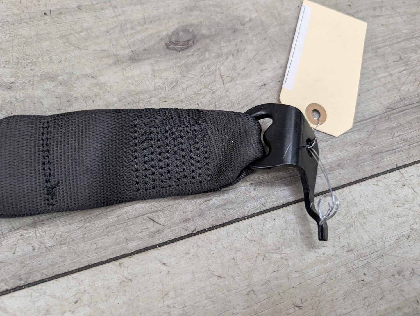 2017-2023 BMW 530i G30 Rear Middle Center Seatbelt Seat Belt Buckle 7430064