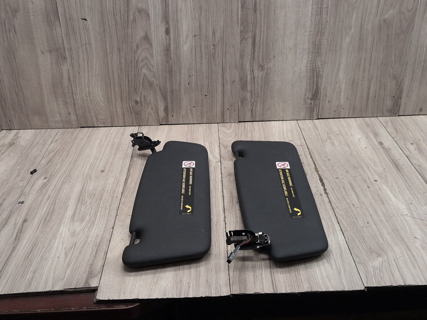 2015-2018 Audi Q3 8U Front Left Right Sun Visor SET 8U0857551F