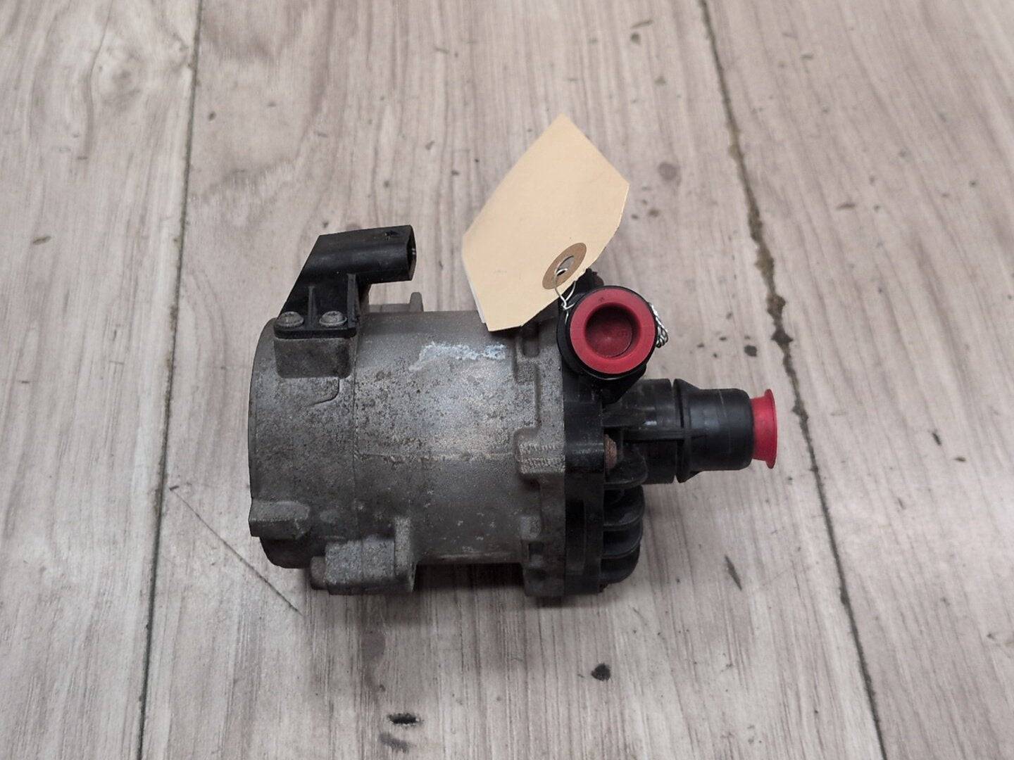 15-18 OEM BMW F85 F86 X5M X6M Engine S63R Electric Auxiliary Cooling Water Pump
