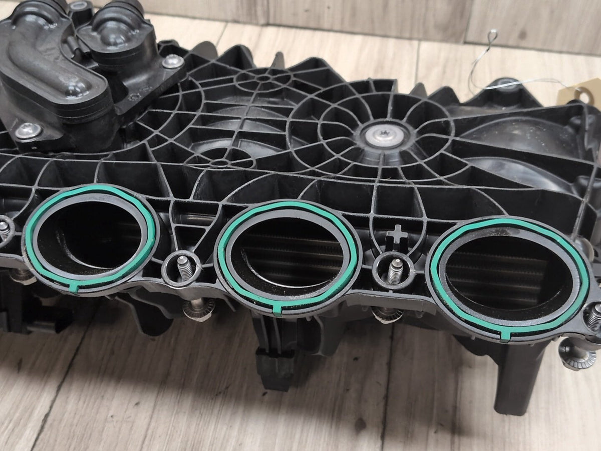 OEM BMW G01 G05 G12 G20 G42 G30 M340 M440 X3 Engine B58 Intake Manifold 8647977