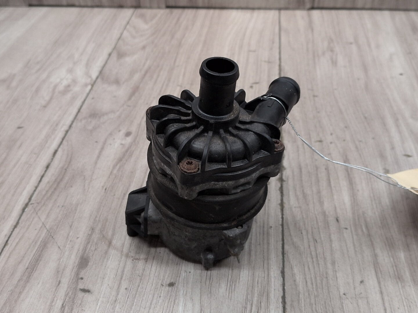 2008 - 2017 Audi S5 8T Engine Motor Cooling Auxiliary Water Pump 8K0965567