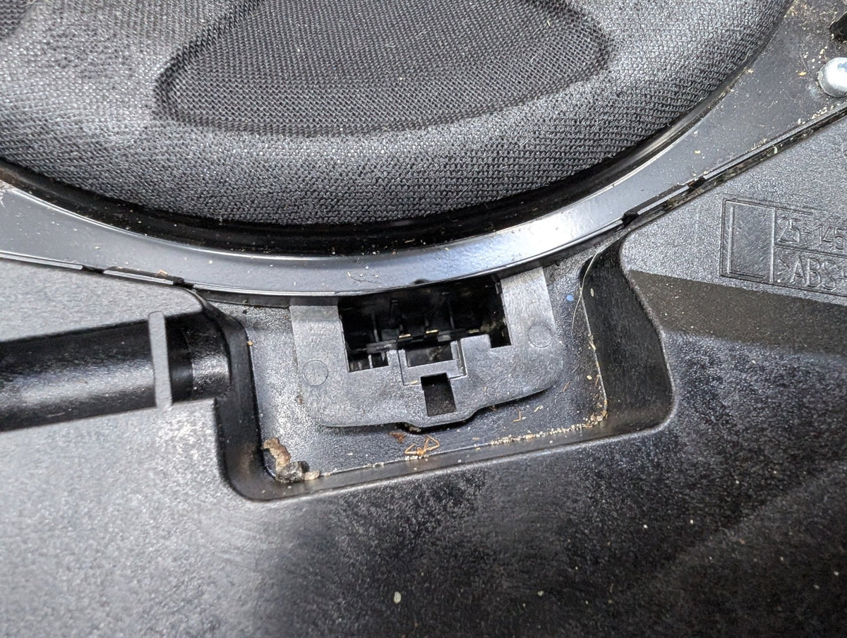 2008-2013 BMW 128i E82 Left Right Seat Speaker Subwoofer SET 9143143 OEM