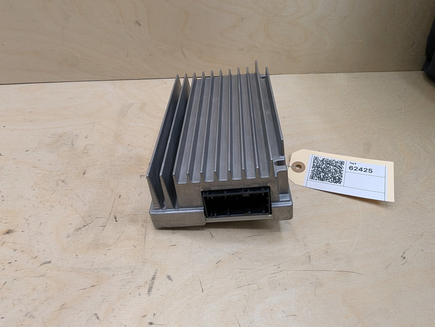 2012-2018 BMW 328i F30 Stereo Audio Amp Amplifier 9312454