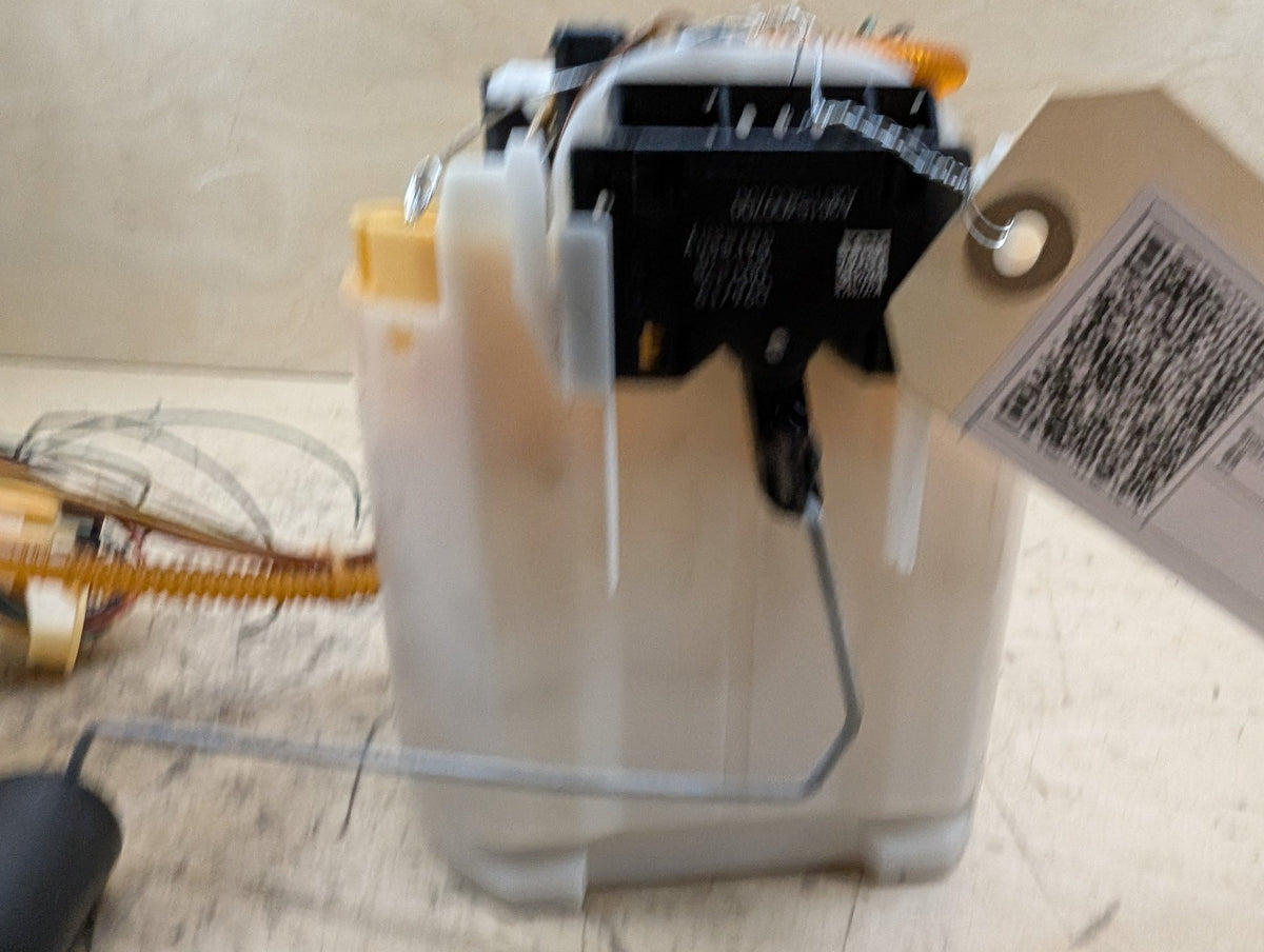 2019-2026 BMW X5 G05 Fuel Gas Tank Sending Unit Assembly 7467658 OEM
