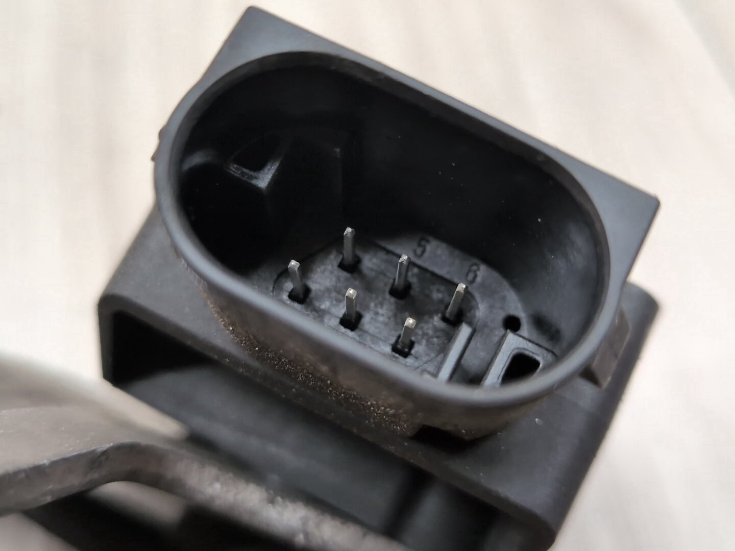 2012-2018 BMW M6 F06 Suspension Height Level Sensor 6861351