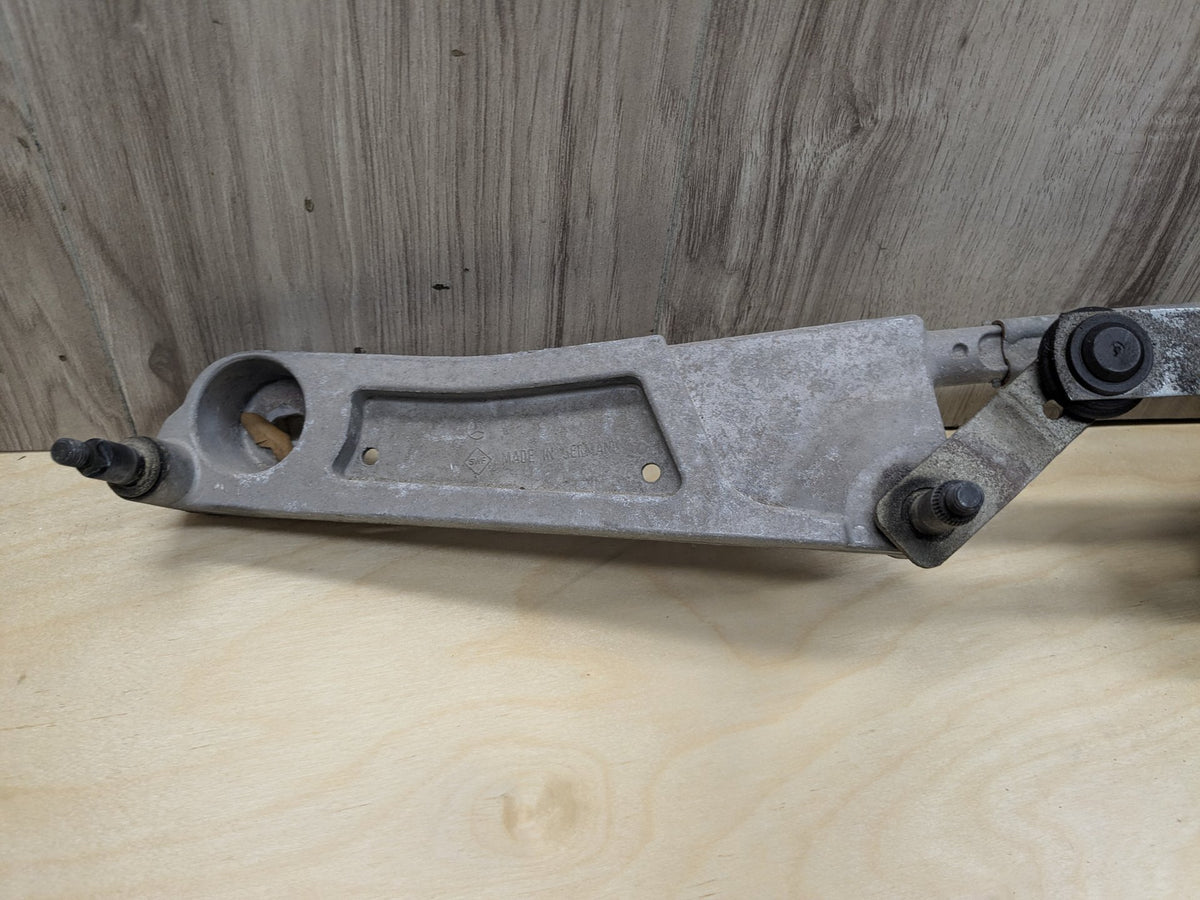 2009-2011 Mercedes-Benz SLK-Class R171 Wiper Motor Assembly A1718202242 OEM