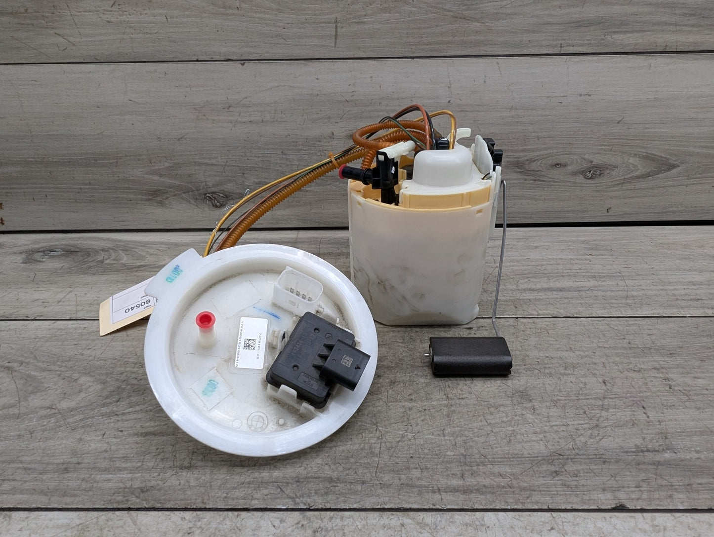 2017-2023 BMW 530i G30 Fuel Gas Tank Sending Unit Assembly 7476101