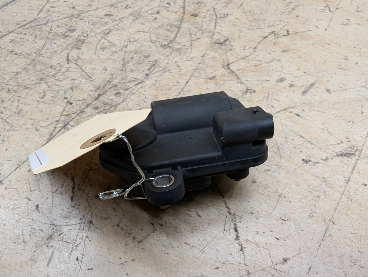 2019-2026 BMW M340i G20 Muffler Exhaust Flap Actuator 8686640 OEM