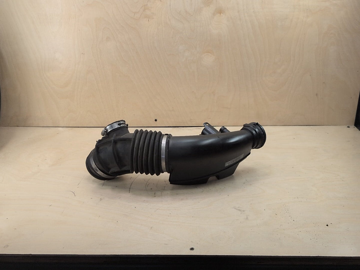 2018-2024 BMW X3 G01 Engine Motor Air Duct Tube Hose 8663614 OEM