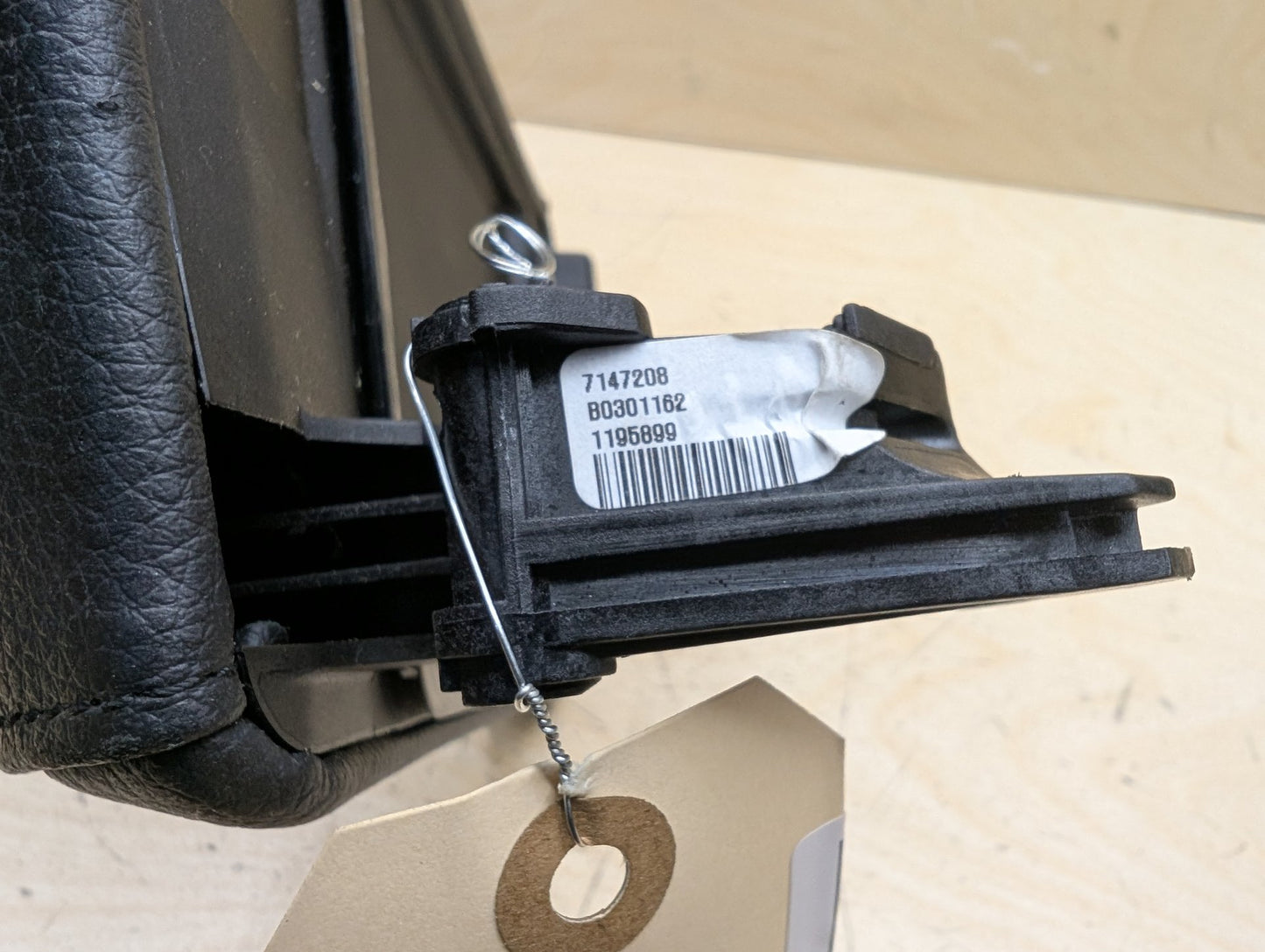 06-13 OEM BMW E90 E92 E93 Center Console Armrest Tray BLACK Leather Dakota