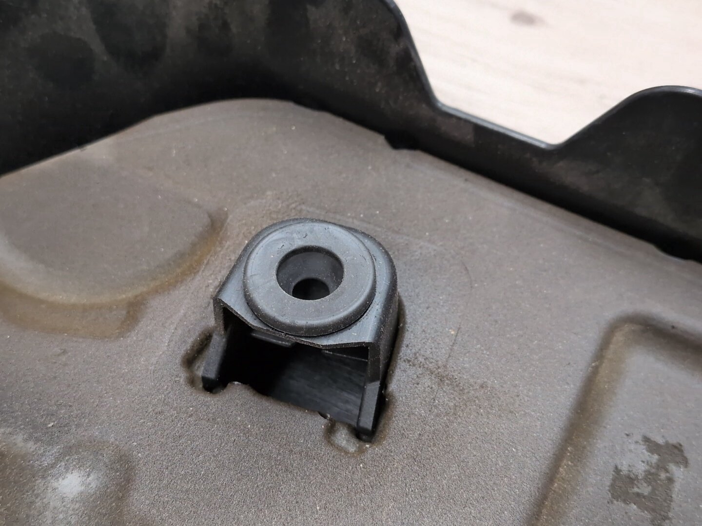 OEM BMW G01 G02 G20 G22 G23 G26 G30 G42 Engine Motor Cover Head Cylinder B46 B48
