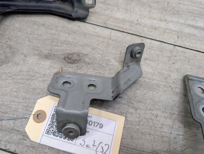 2017-2023 BMW 530i G30 Front Right Passenger Fender Brackets SET 7349618