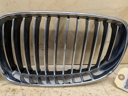 2008-2013 BMW 135i E88 Front Upper Bumper Cover Kidney Grilles SET 7179655 OEM