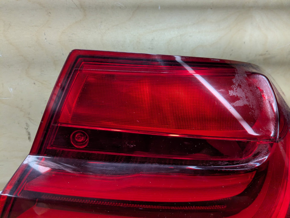 16-19 OEM BMW G11 G12 740 750 M760 B7 Rear Right Passenger Outer LED Tail Light