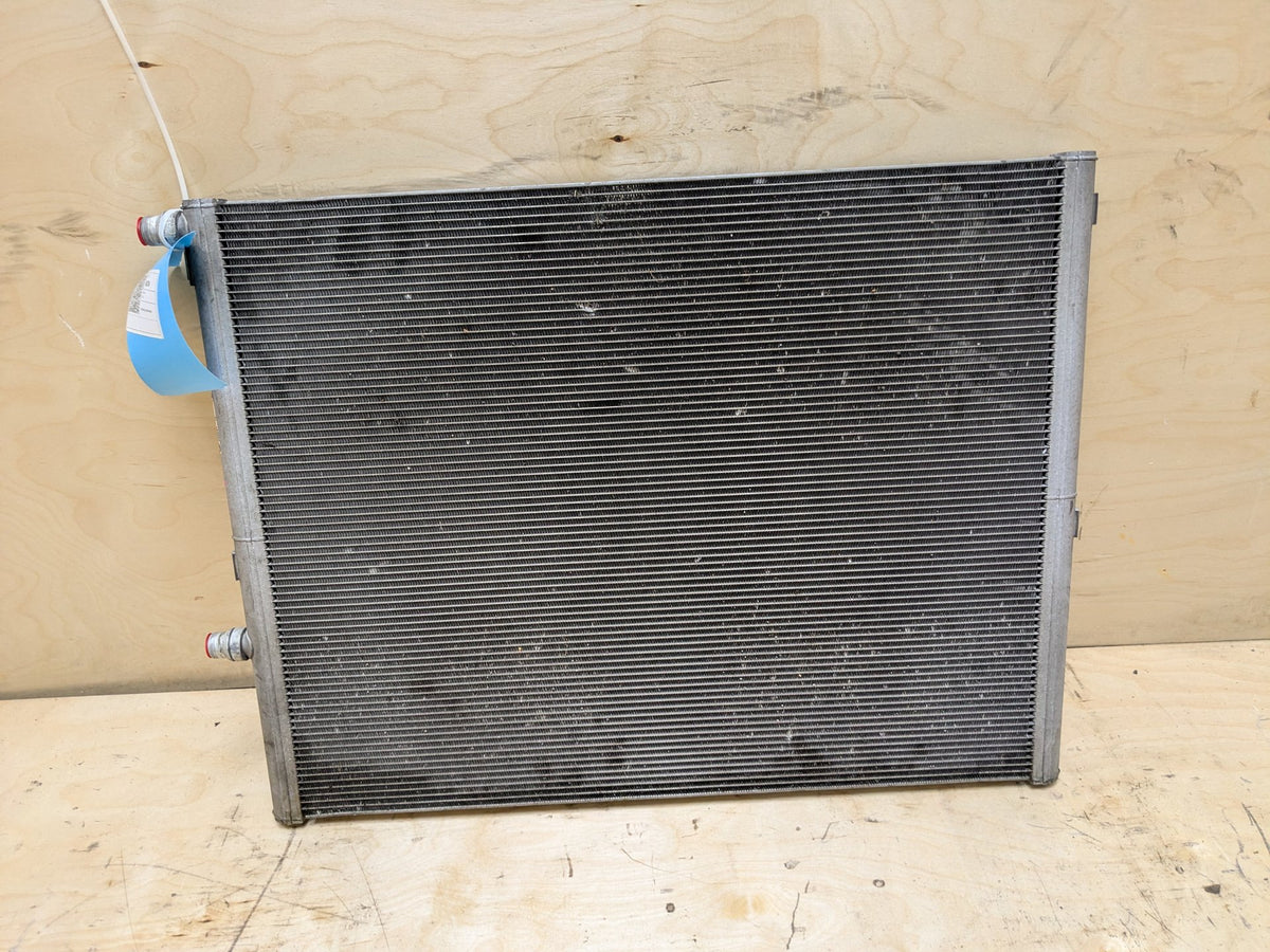 2016-2019 BMW 740i G12 Cooling Condenser 8664919 OEM