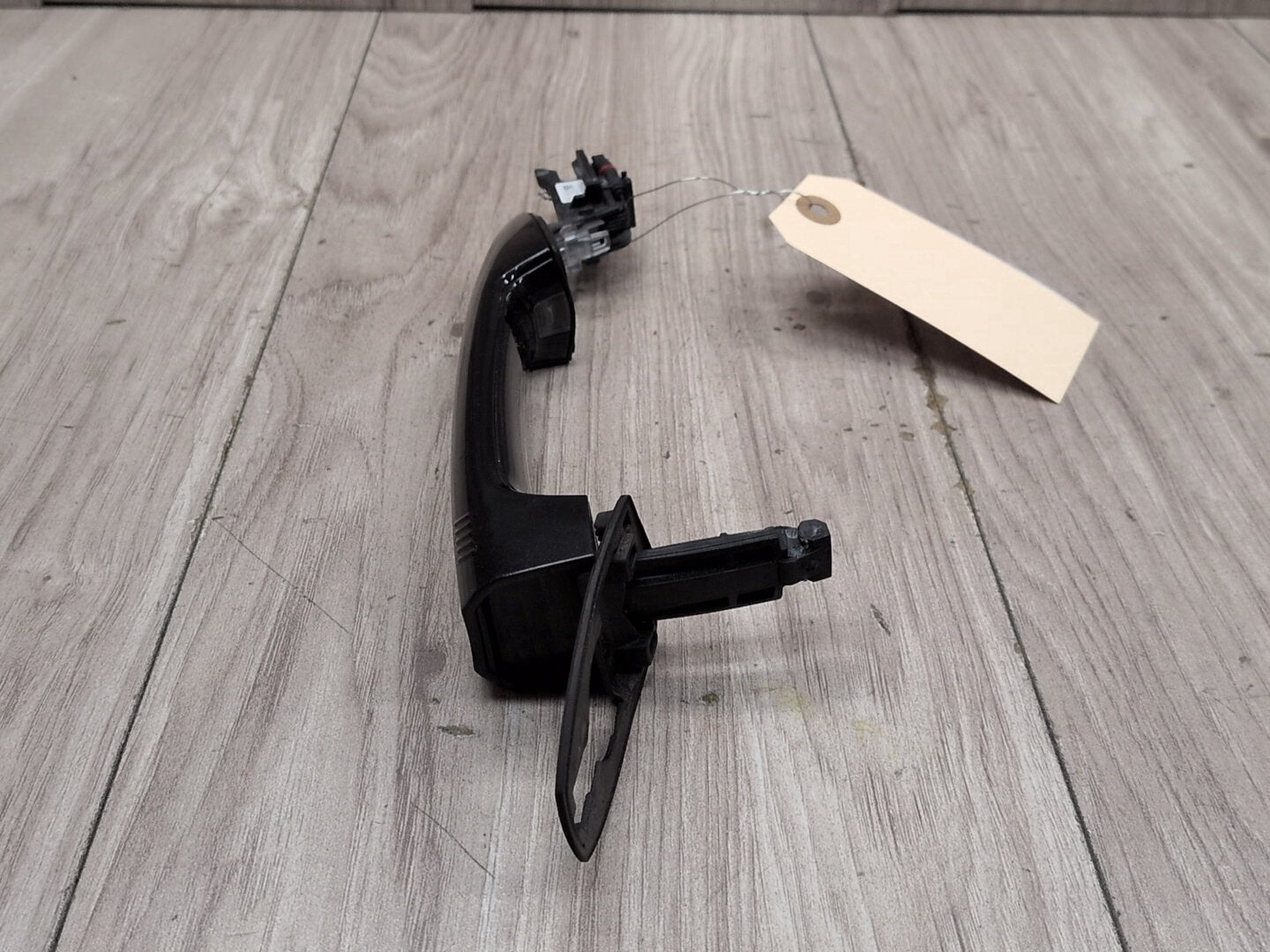 2014 - 2018 BMW X5 F85 Front or Rear Left Driver Exterior Door Handle w/ Comfort Access 7422103 S63B44T2