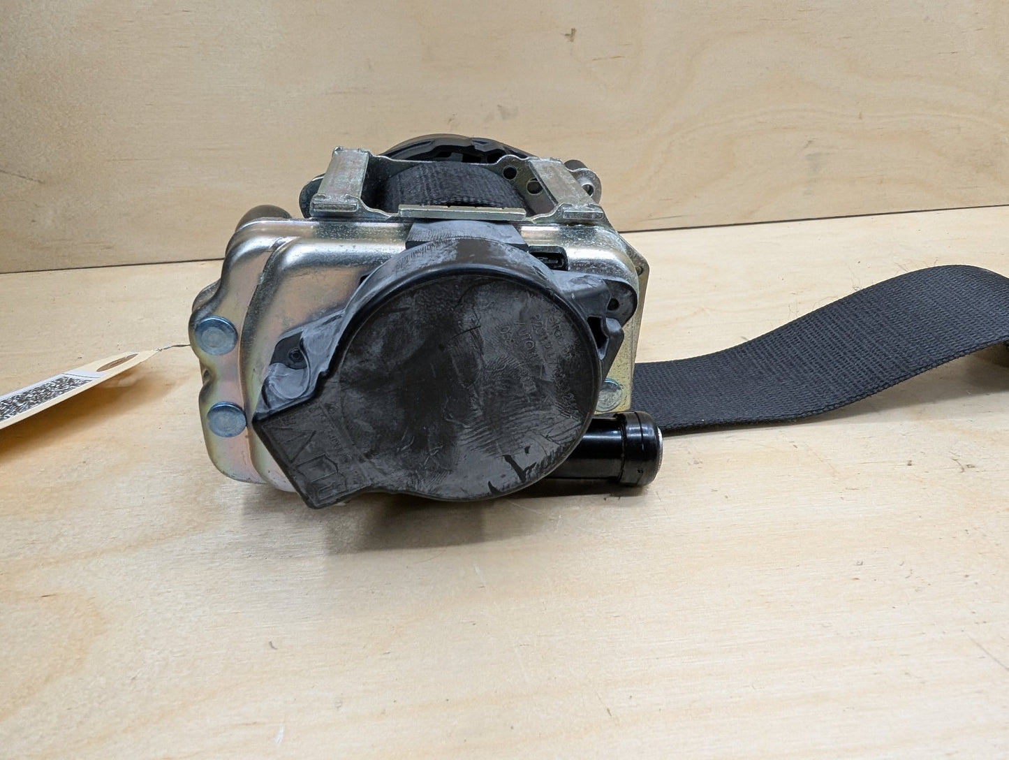 OEM BMW F15 F16 F85 X5 X6 Front Left Driver Seat Belt Seatbelt Retractor Black
