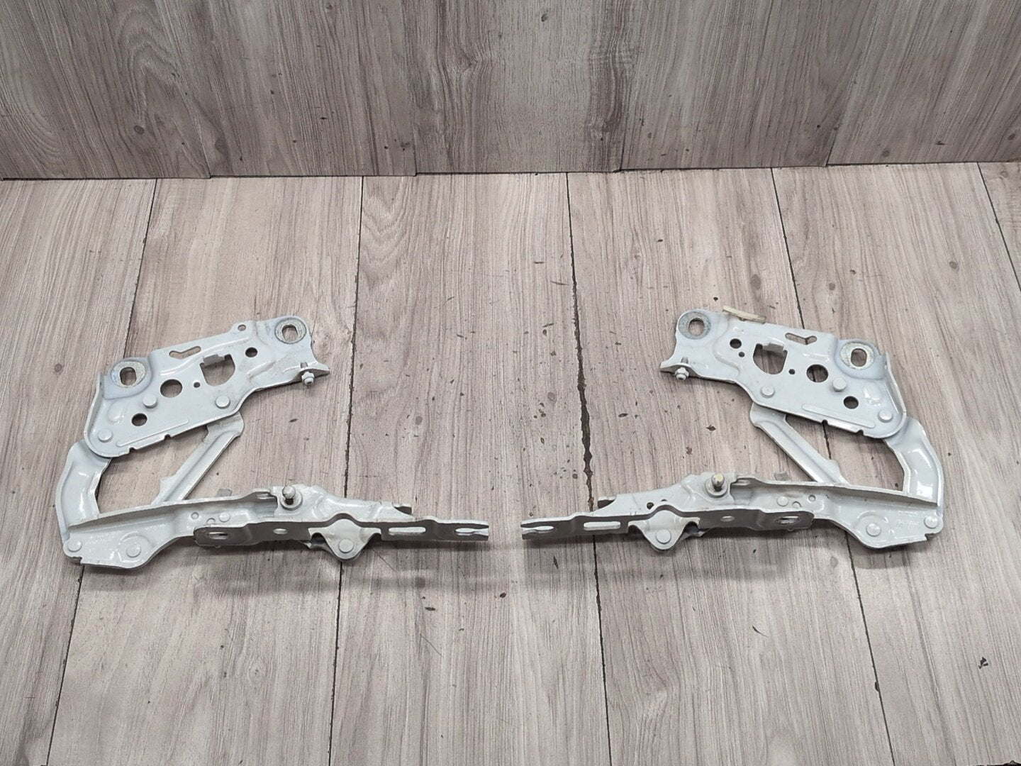 OEM BMW F90 F93 G12 G14 G15 G16 G30 M5 M8 Hood Bonnet Left Right Hood Hinges SET