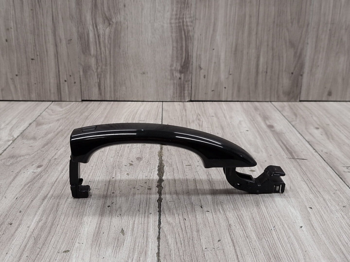 2015-2018 Audi Q3 8U Front or Rear Left Driver Exterior Door Handle 8T0837205A