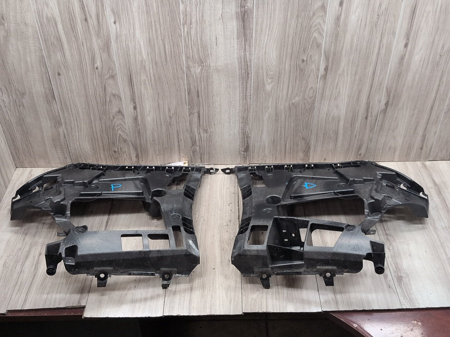 19-21 OEM BMW G20 M SPORT Rear Right Passenger Bumper Support Bracket Mount PAIR
