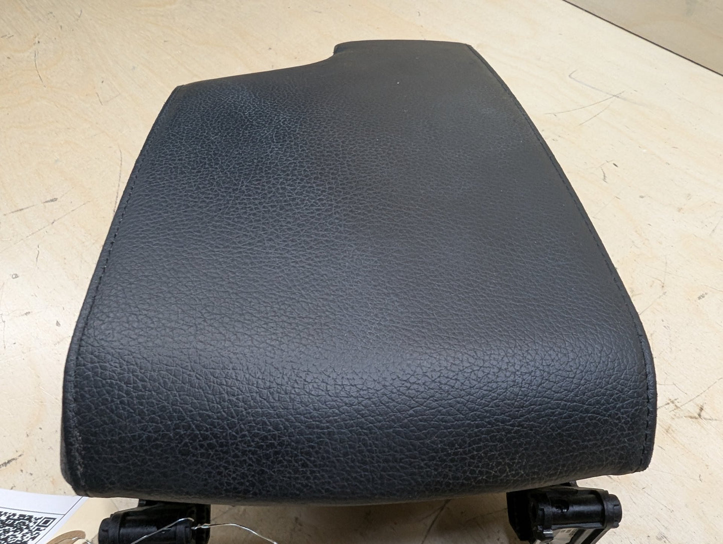 06-13 OEM BMW E90 E92 E93 Center Console Armrest Tray BLACK Leather Dakota
