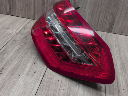 2009-2012 Mercedes-Benz E550 W212 Rear Right Passenger Outer Tail Light A2129060858 OEM