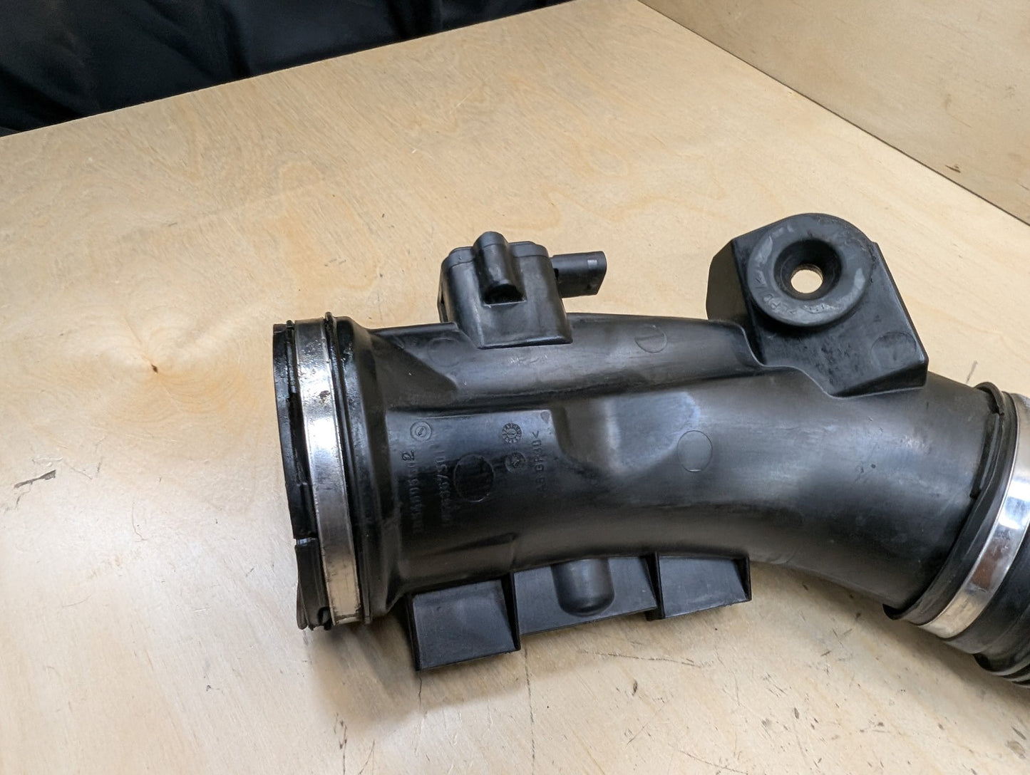 2015-2019 BMW F16 X6 N55B30M0 Engine Motor Turbo Charger Tube Pipe 7605585