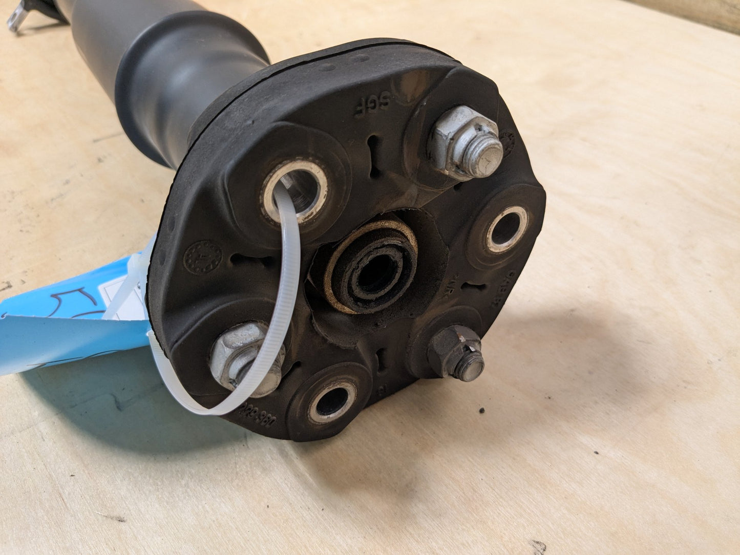 18-20 OEM BMW G30 M550 AWD Rear Drive Shaft Driveshaft Propeller