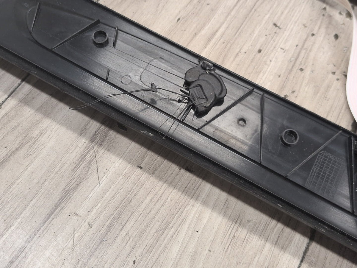 2004-2010 BMW M6 E64 Front Left Right Scuff Plate Door Sill SET 7898230 OEM