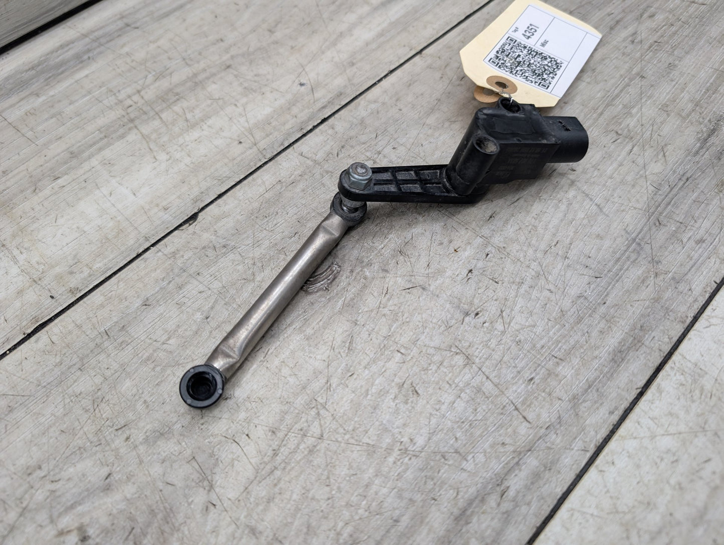 2008 - 2017 Audi S5 8T Suspension Height Level Sensor 1T0907503A