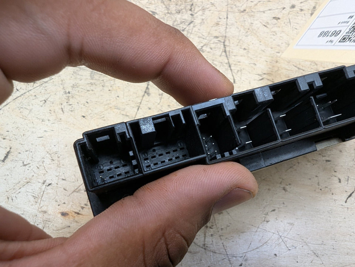OEM BMW F90 F95 F97 G01 G05 G12 G20 G22 G23 G26 G30 Front Left Right Seat Module